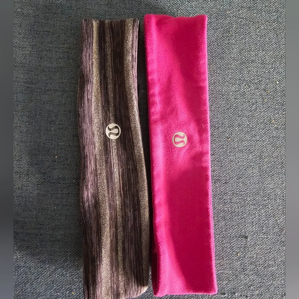 Set‎ of two Lululemon hairbands pink and gray logo on a side